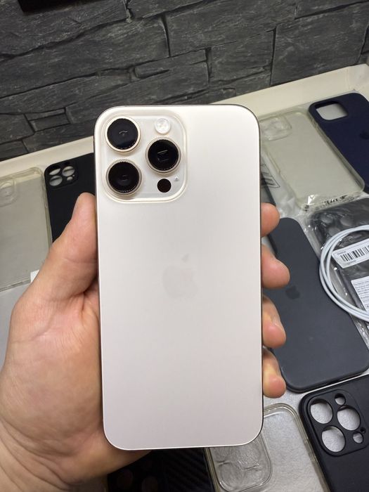 Продаю iPhone 16 Pro Max 256 GB (Desert Titanium)