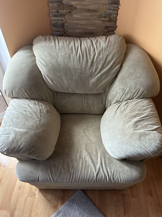 Продам кресло с местом для хранения