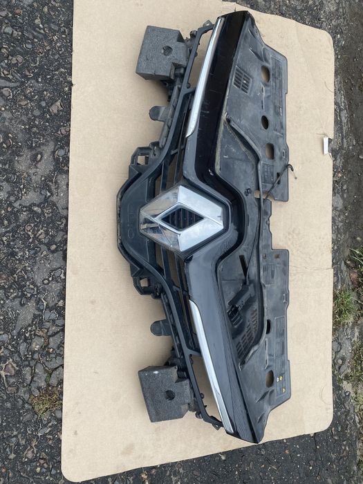 Atrapa gril renault clio 4