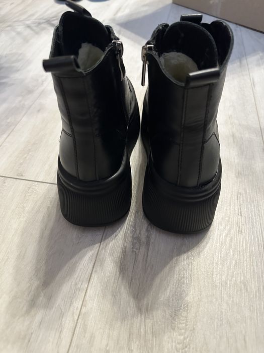 Ботиночки зимові. Натуральна шкіра