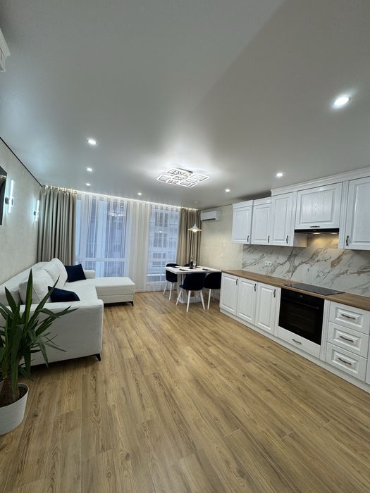 1кімнатна біля ОЗЕРА Manhattan UР