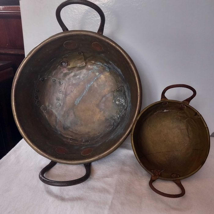 Conjunto de três tachos em cobre