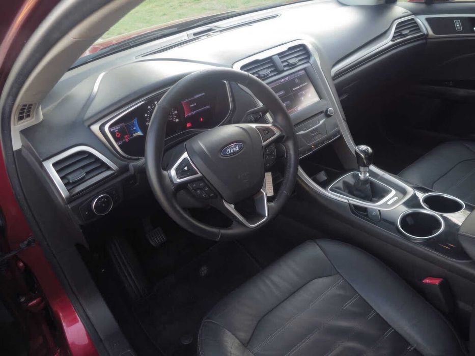Ford Fusion SE      2013