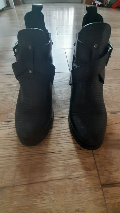 Sprzedam buty 38 rozmiar