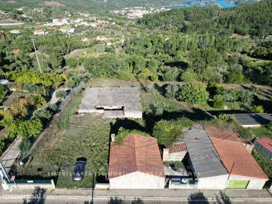 Terreno com vista fantástica sobre a Albufeira do Castelo do Bode c...