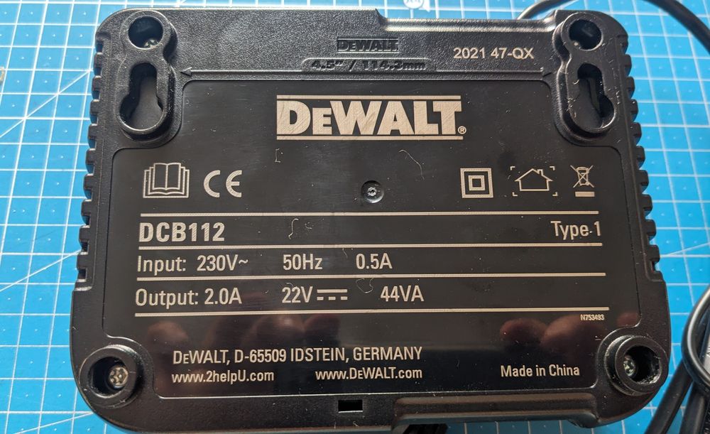 Шуруповерт Dewalt DCD791 NT в кейсі