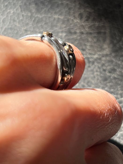 Obrączka z brylantami w złotej oprawie Pandora