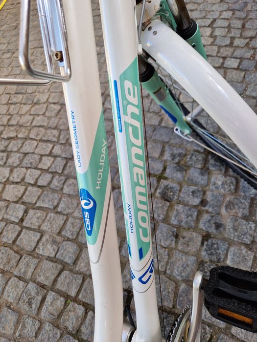 Comanche holiday lady