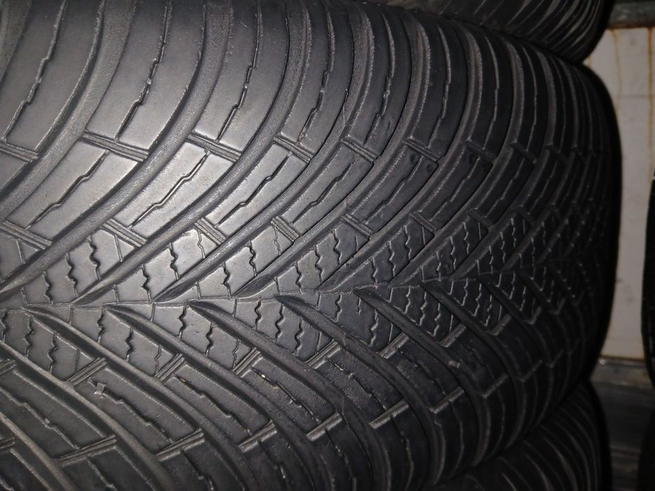 205/55/16 4szt.całoroczne 24 rok 7mm Vredestein Quatrac