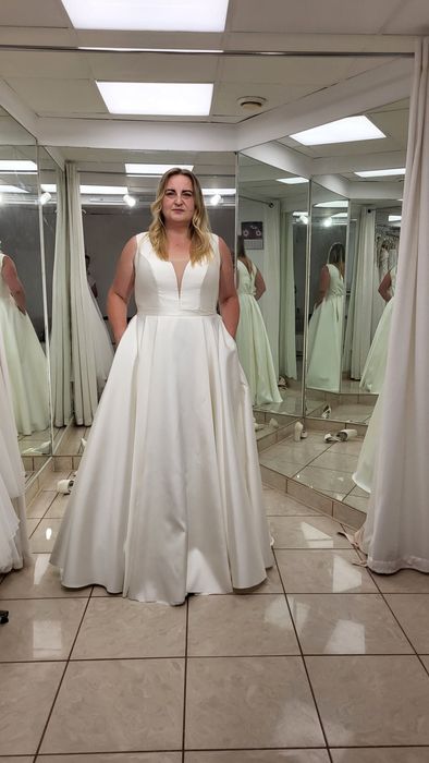 Suknia ślubna plus size