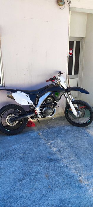 Troco vendo Moto enduro MX  150