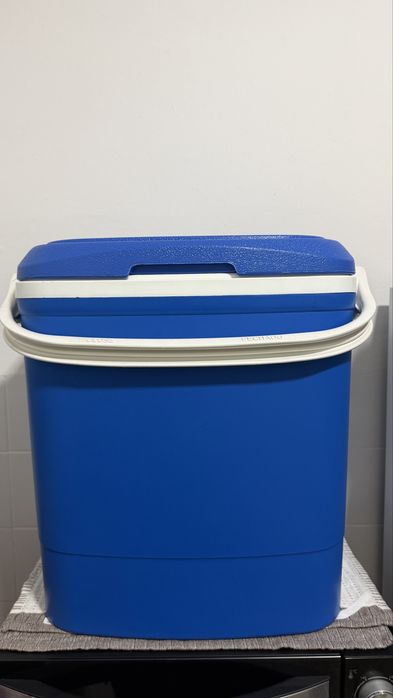 Caixa termica 30L.