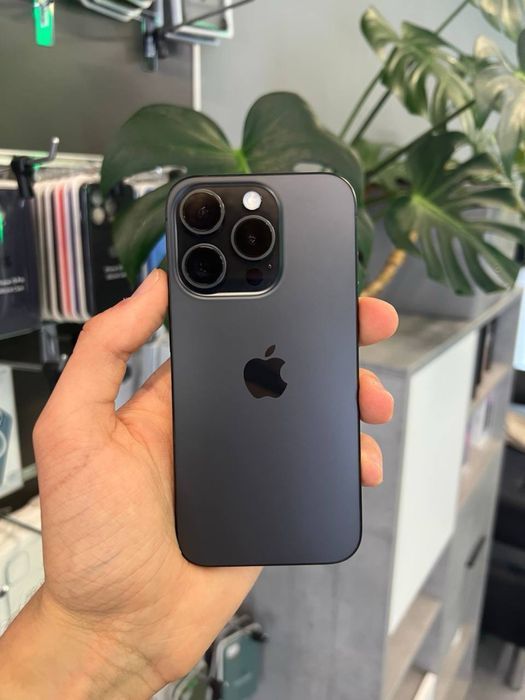 iPhone 15 Pro 256Gb Black Titanium Neverlock від Магазину