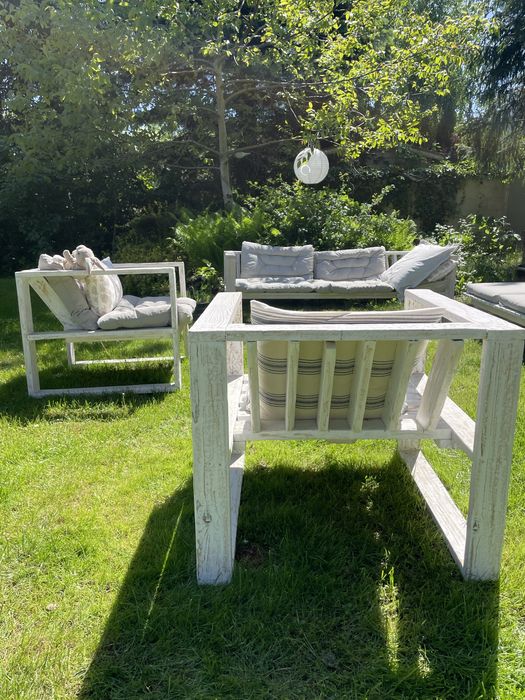 Meble ogrodowe drewniane