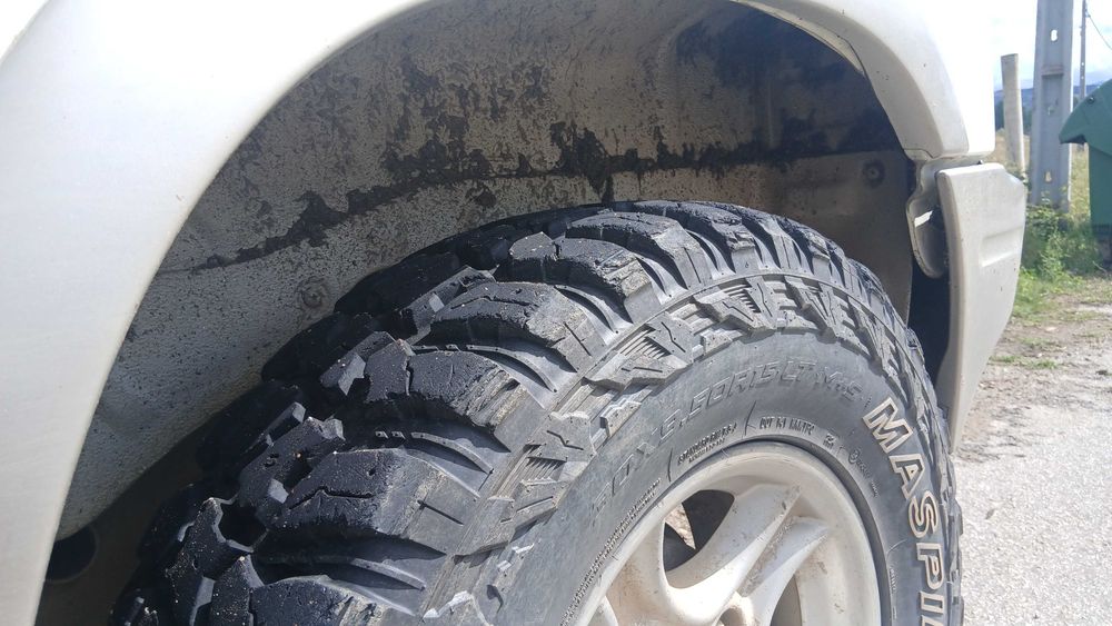 Pneus 4x4 30x9.5 r15
