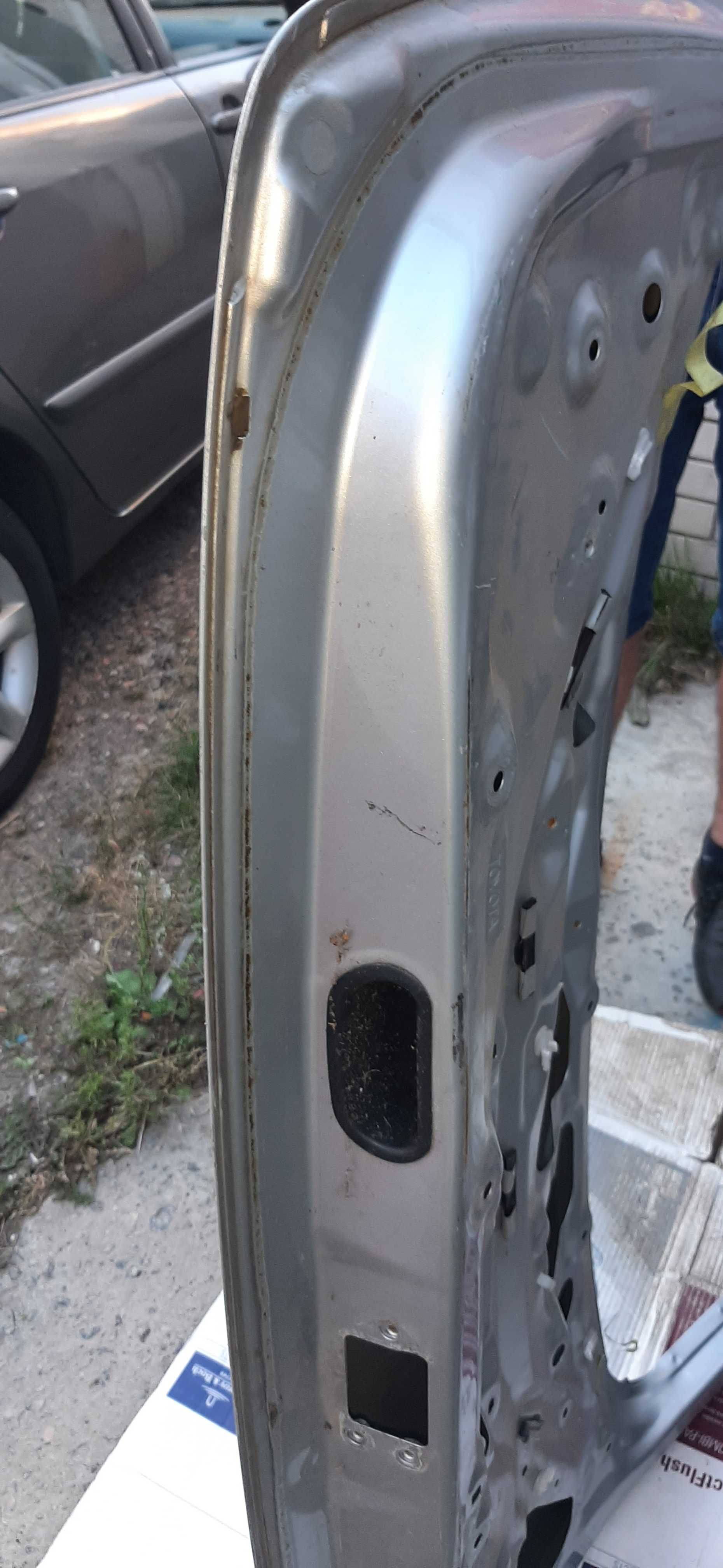 Крышка багажника ляда Тойота Королла Toyota Corolla: 2 900 грн ...