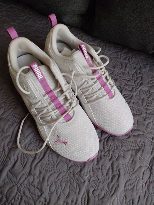 Obuwie treningowe damskie Puma Cell Mia rozm. 40, wkładka 25,5 cm.