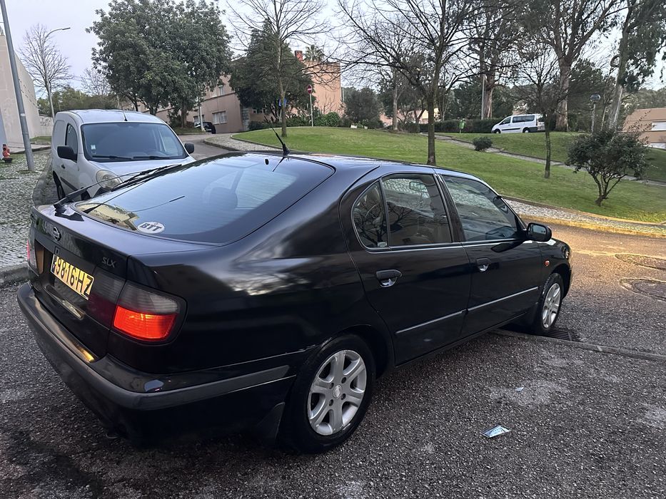 Nissan primeira SLX