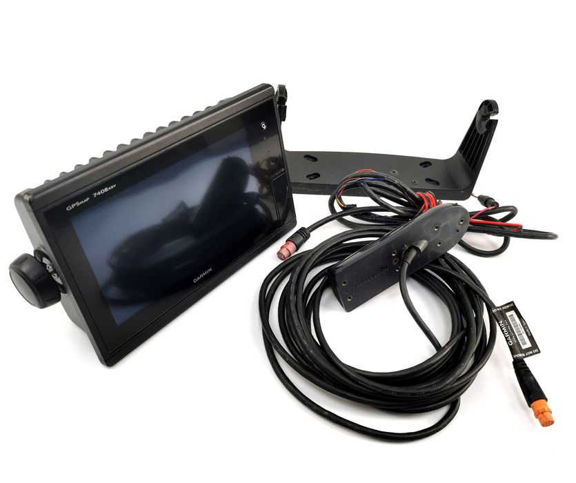 Garmin ECHOMAP 7408xsv (dotykowy) z przetwornikiem GT54UHD-TM stan bdb