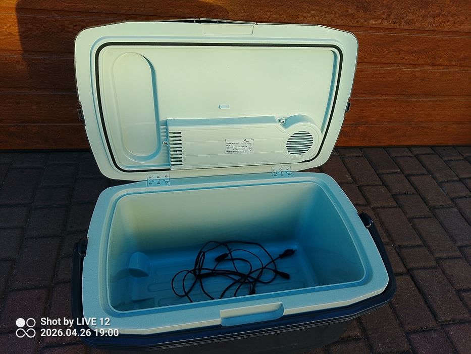 Lodówka samochodowa duża 40 L.