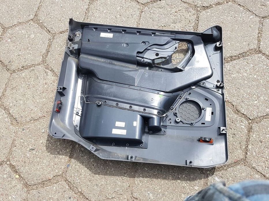 tapicerka boczek drzwi prawy daf xf 106 euro 6 2017 rok przed lift