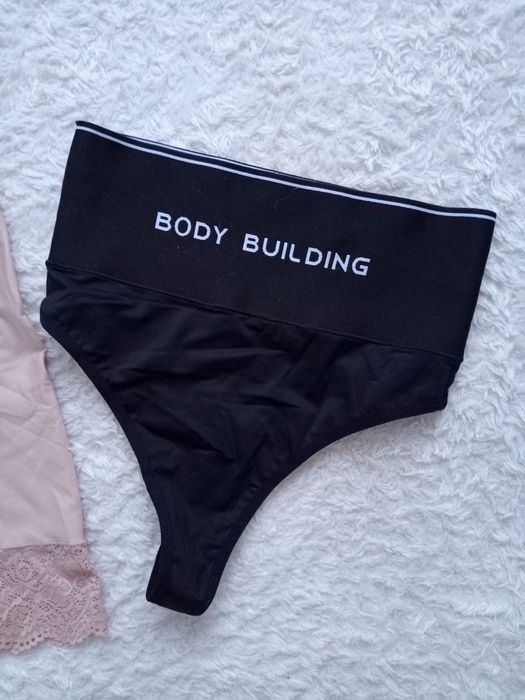 Zestaw wyszczuplające szorty i stringi r.S/M