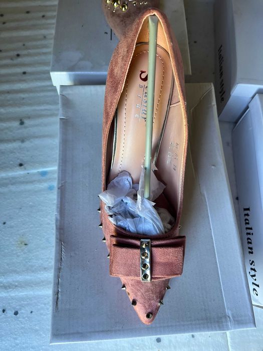 OKAZJA ! Nowe Buty Damskie Różne Modele cena okazyjna Duża ilość