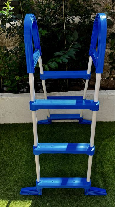 Escada para Piscina 118 cm – Gre / Bestway / Intex