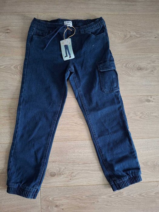 Jeansy dla chłopca rozmiar 140