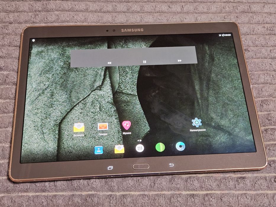Samsung tab S t800 планшет кастомна прошивка Lineage android 7.1.2 AMOLED дисплей