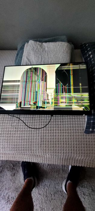 Monitor MSI uszkodzony