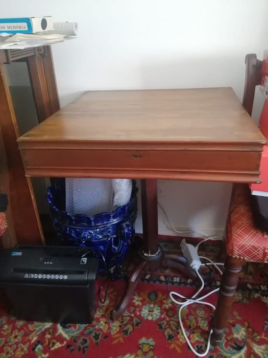 Moveis vintage comoda e jogo