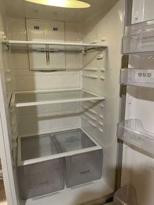 Холодильник SAMSUNG RL39SBSW