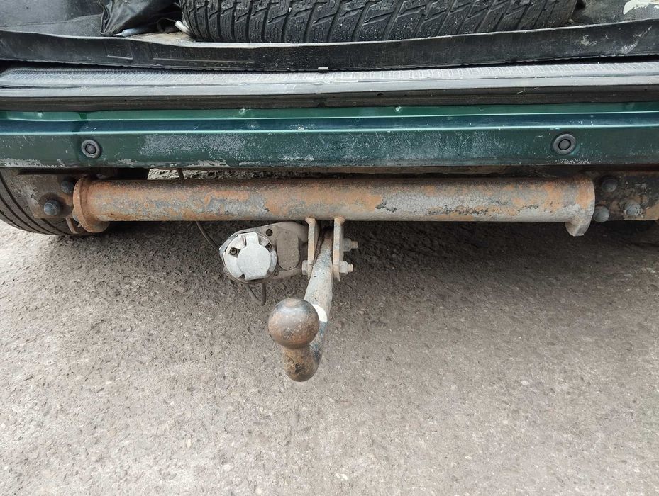 Toyota RAV4 4x4 2.0i 5D 2004r.Zderzak tylny.
