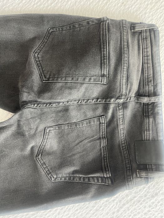 Calças Skinny cinza Zara