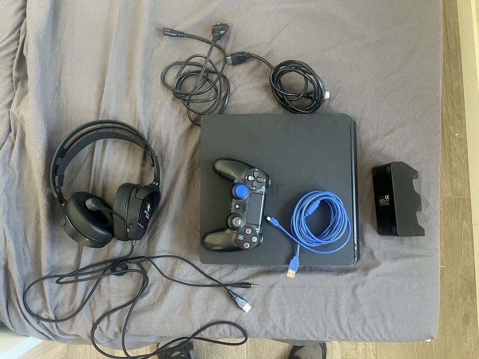 PS4  Slim Completo