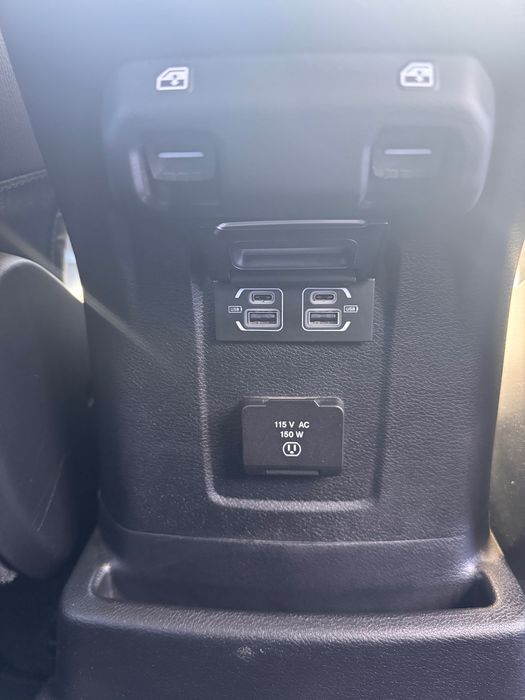 Jeep Wrangler Unlimited 3.6 V6 Automático | Fev. 2021 | 48.000