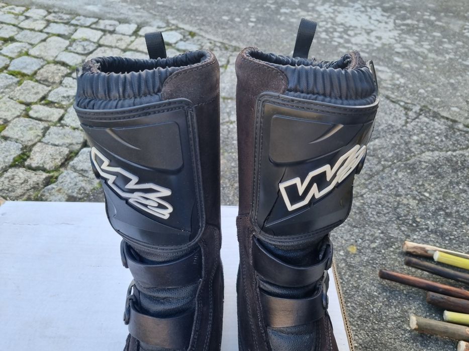 BOTAS VIBRAM - todo terreno