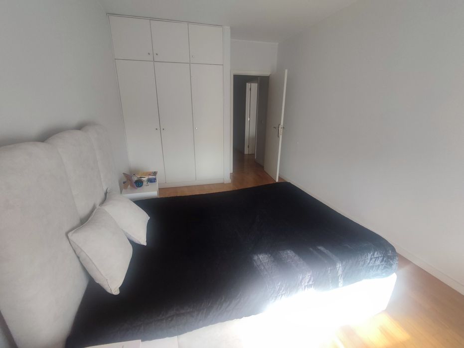 Alugo quarto estudante