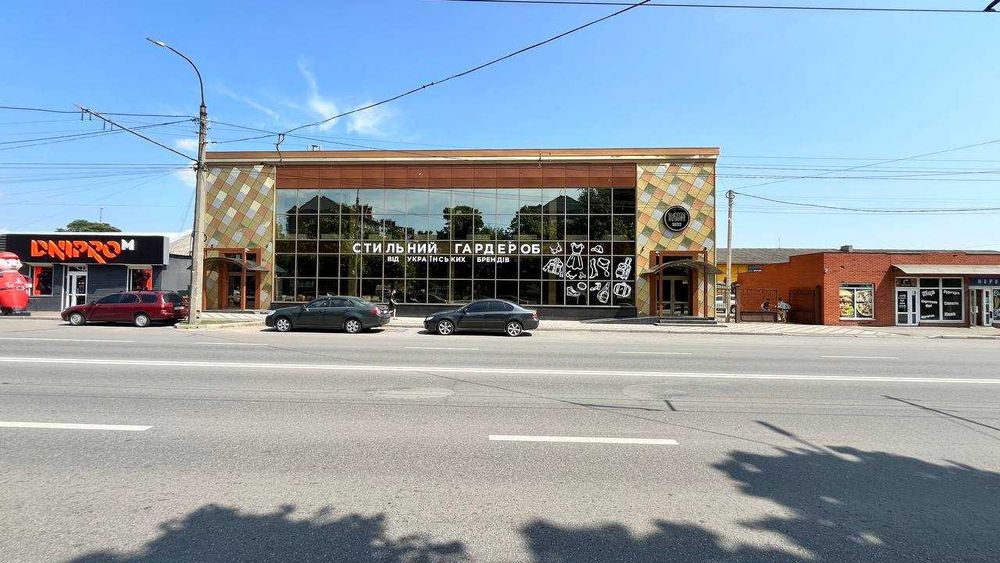 Оренда 450м2 вул. Мазепи 54 перша лінія