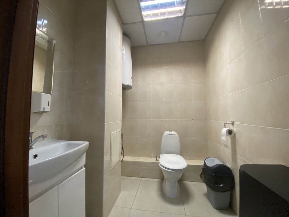 Оренда Масажний кабінет місце Перукаря Манікюру Ахматова 13 м Позняки