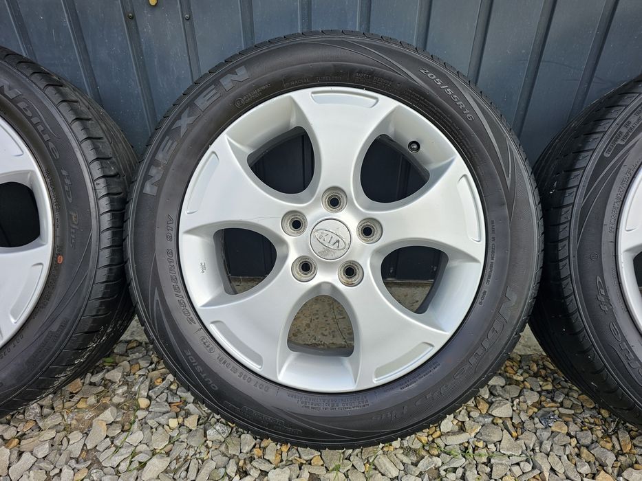 Alufelgi Kia 16" 5x114,3 Ceed Venga Soul Stonic z Oponami