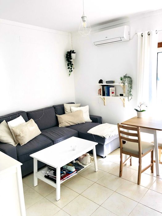 Apartamento muito bonito e acolhedor perto de uma praia de sonho! - com vista para o jardim e 2 varandas