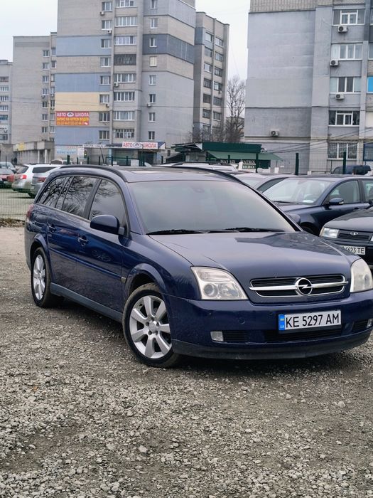 Автомобиль в отличном состоянии, на данный момент без вложений, сел- поехал!
Самый обый дизельный двигатель, не 2.2 
Круиз , люк , кондиционер , кожаные сиденья!
Заводится в любое время!