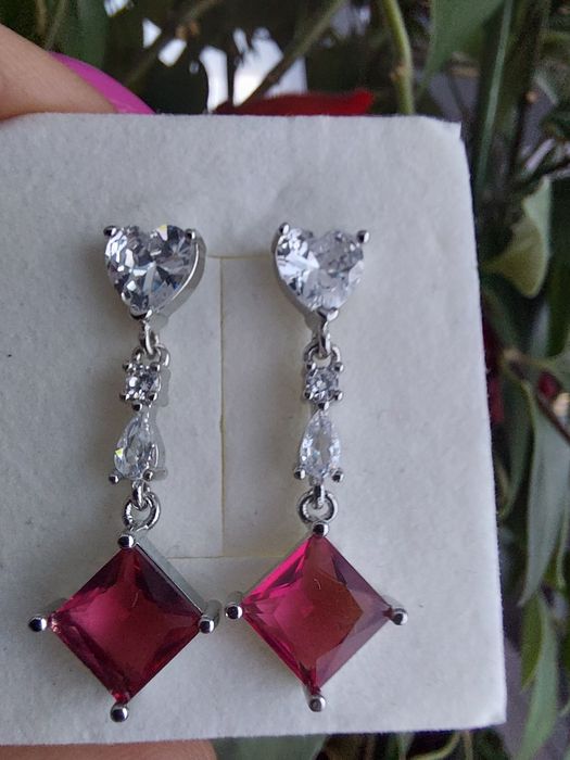 Kolczyki ze stali chirurgicznej różowe cyrkonie