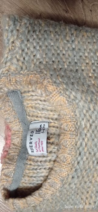 Sweter Reserved rozm 116 dziewczęcy