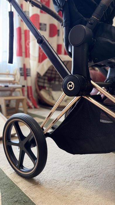 Терміново Коляска Cybex Priam Rose Gold 2 в 1