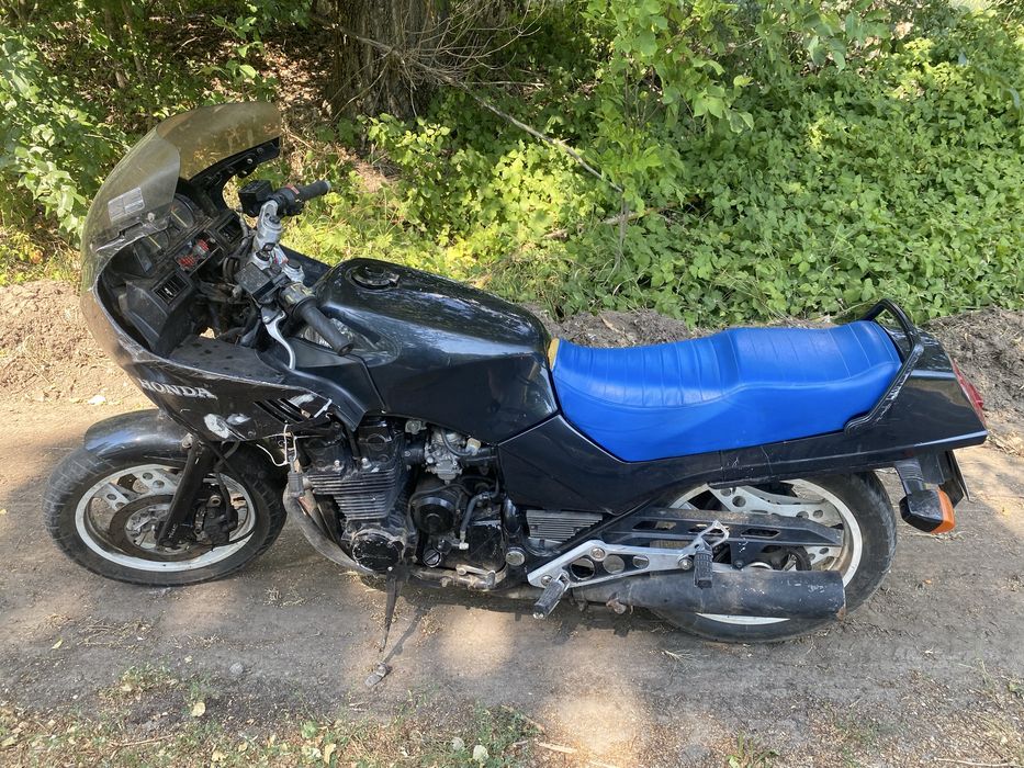 Продам хонда сбх 750