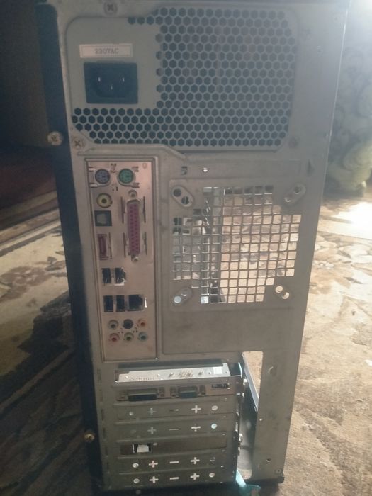 Системный блок ASUS / GeForce GT 440 / БП 500W   "ВІДСУТНЯ ОПЕРАТИВНА ПАМ'ЯТЬ"