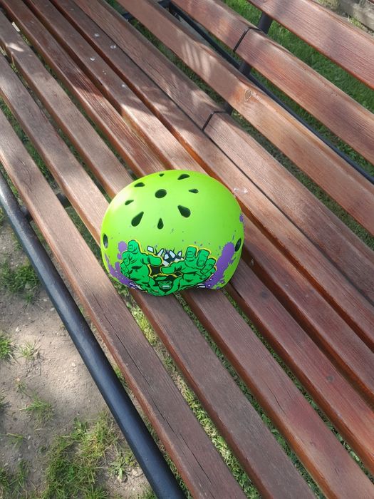 Witam sprzedam kask rowerowy